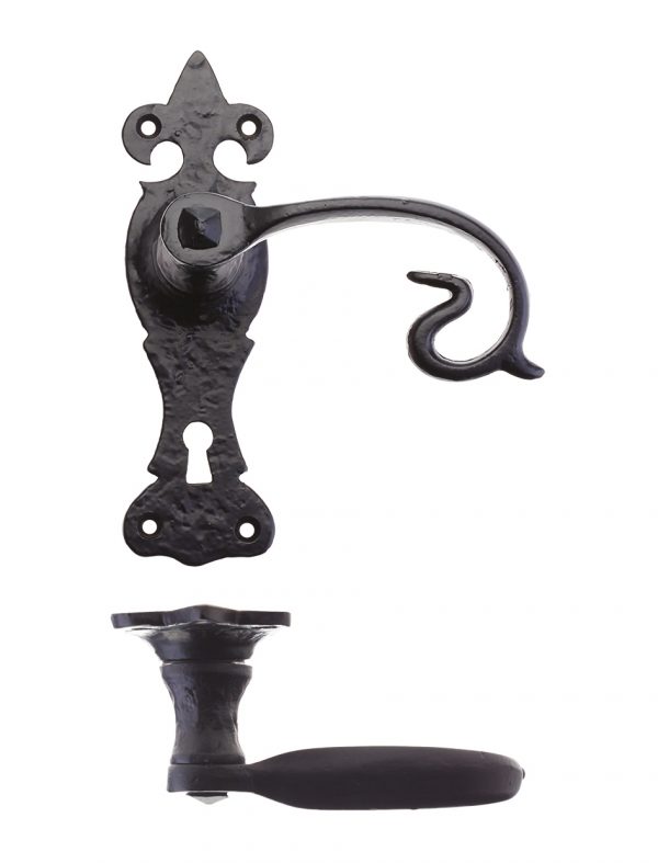 Foxcote Foundries | Scroll Levers on Fleur De Lys Backplate