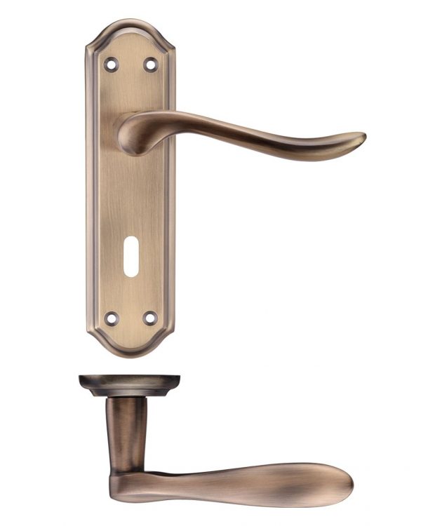 PR0 | Lincoln Lever on Backplate